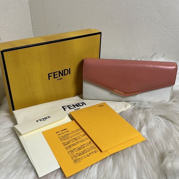 💯Authentic Fendi Long Leather Wallet🍀 - Picture 4 of 17